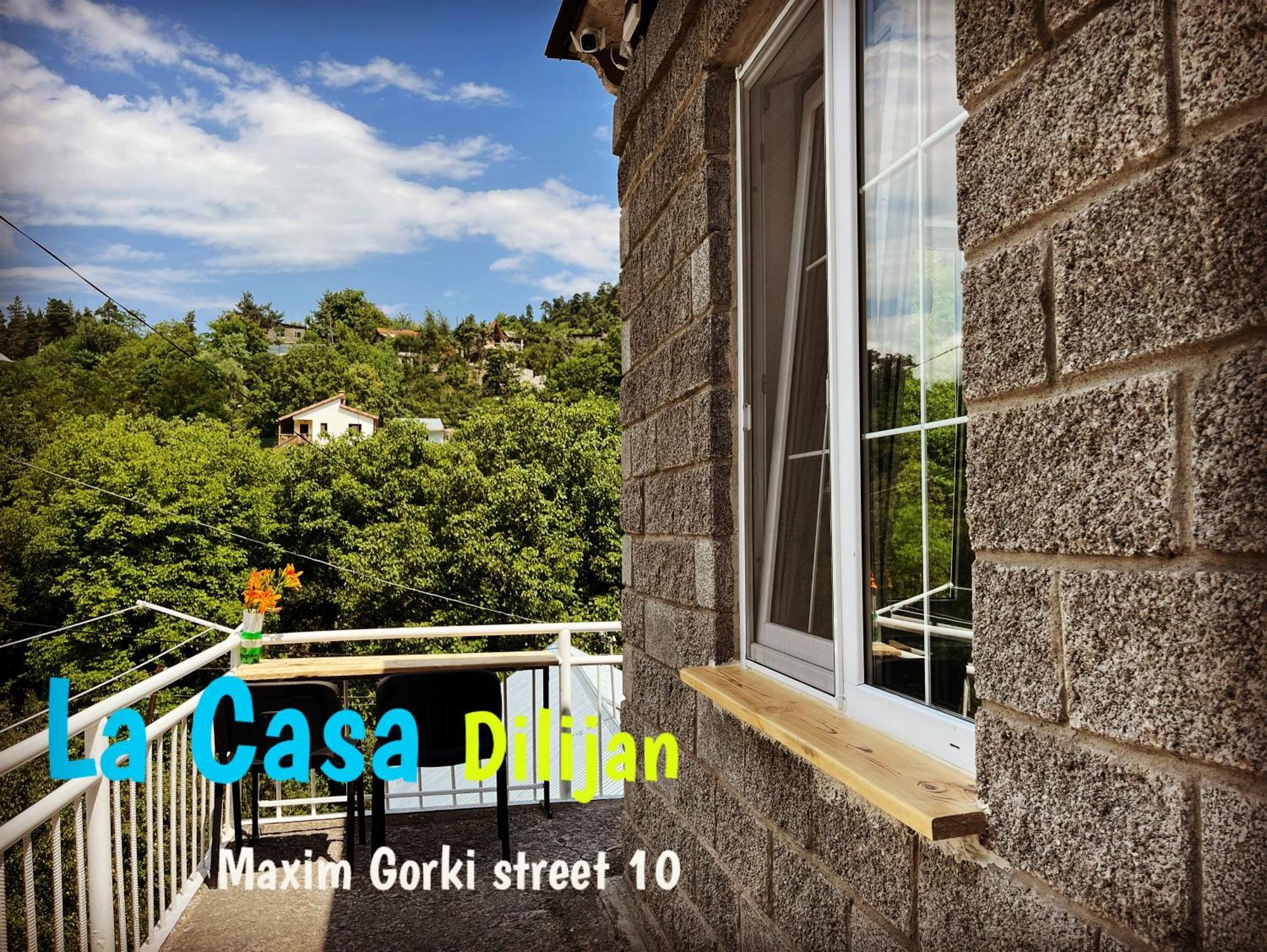 Hostel La Casa Dilidschan Exterior foto