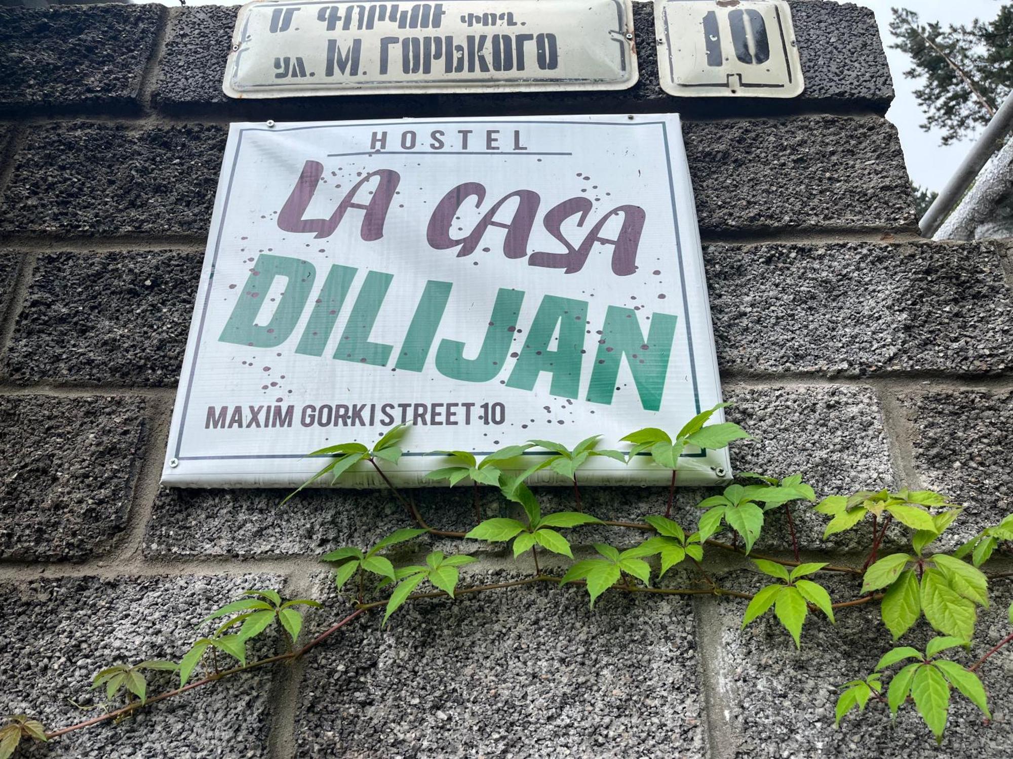Hostel La Casa Dilidschan Exterior foto